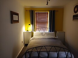 Cosy 1-bed Apartment in Swindon, Private Parking