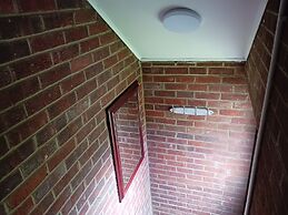 Cosy 1-bed Apartment in Swindon, Private Parking