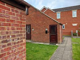 Cosy 1-bed Apartment in Swindon, Private Parking