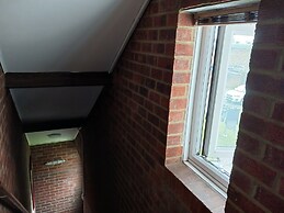 Cosy 1-bed Apartment in Swindon, Private Parking