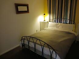 Cosy 1-bed Apartment in Swindon, Private Parking