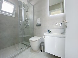 Phaedrus Living Seaview Luxury Flat Limnaria 134