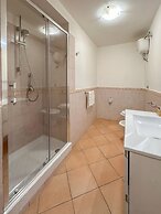 flowers apartments and rooms