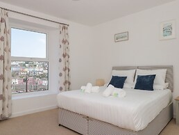 2 North Furzeham Road