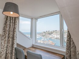 2 North Furzeham Road