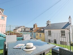 2 North Furzeham Road