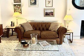 Petworth Cottage-sleeps 6-pet Friendly-central