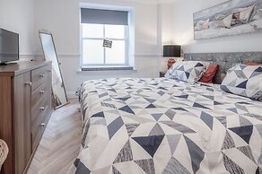 The Cwtch - 2 Bedroom Apartment - Tenby