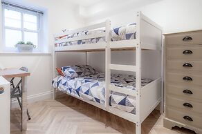 The Cwtch - 2 Bedroom Apartment - Tenby