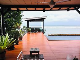 Koh Sirey Beachfront Pool Villa