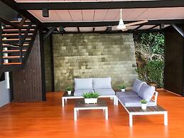 Koh Sirey Beachfront Pool Villa