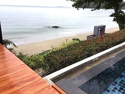 Koh Sirey Beachfront Pool Villa