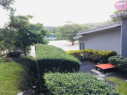 Koh Sirey Beachfront Pool Villa