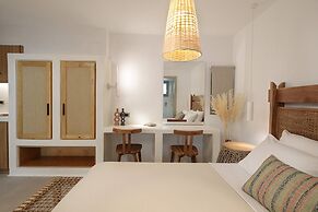 Makava Suites Naxos