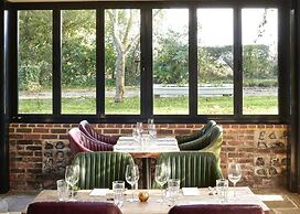 The Jolly Sportsman