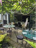 The Jolly Sportsman