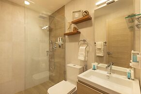 Bocobay Aracari Condo Hotel