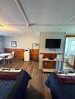 Yardarm Motel