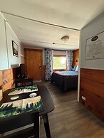 Yardarm Motel