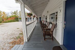 Yardarm Motel