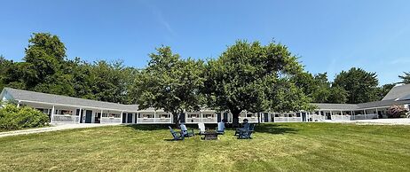 Yardarm Motel
