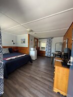 Yardarm Motel
