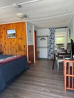 Yardarm Motel