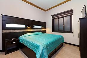 Majestic II by Bustamante Hotels