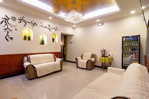 Majestic II by Bustamante Hotels
