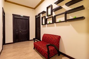 Majestic II by Bustamante Hotels