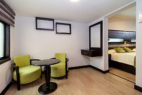 Majestic II by Bustamante Hotels