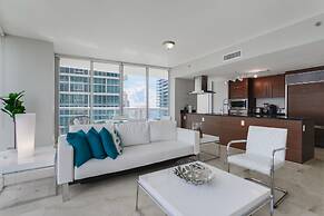 Luxury 2BR Condo at Icon Brickell W