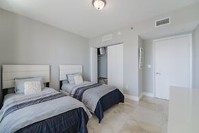 Luxury 2BR Condo at Icon Brickell W