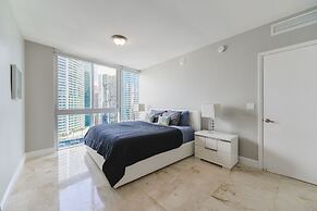 Luxury 2BR Condo at Icon Brickell W