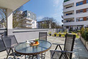 Magic and Sea by Renters