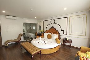 Royal Văn Phú Hotel