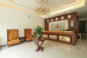 Royal Văn Phú Hotel