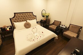 Royal Văn Phú Hotel