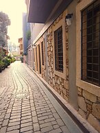 Cozy Flat near Hadrian's Gate - Mimoza