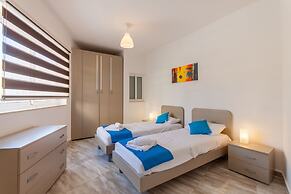 Lovely Modern Apartments in Kalkara