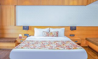 Summit Montana Suites & Spa