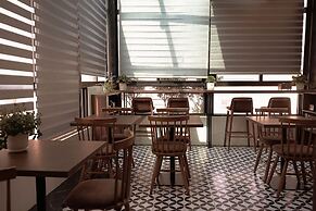 The Cosy Inn Hanoi Hotel