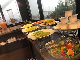 The Cosy Inn Hanoi Hotel