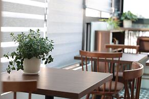 The Cosy Inn Hanoi Hotel