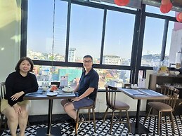 The Cosy Inn Hanoi Hotel