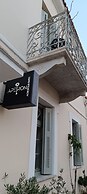 Apeiron Acropolis Suites