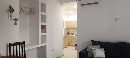 Apeiron Acropolis Suites