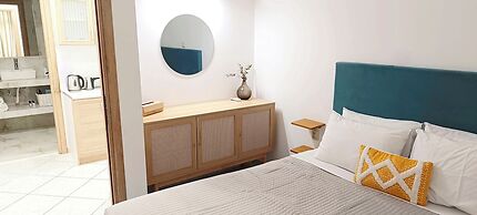 Apeiron Acropolis Suites