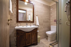 Apeiron Acropolis Suites