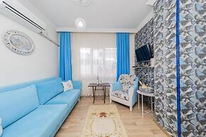 Capacious Flat With Terrace in Central Muratpasa